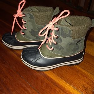 CAMO SOREL BOOTS!